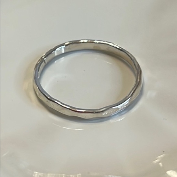 Jewelry - 925 STERLING SILVER DAINTY HAMMERED BAND MIDI THUMB RING